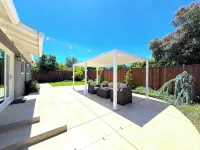 3bd/2ba Remodeled Luxury Home + Steam Shower!