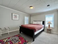 Spacious Farmhouse in Douglas; Walk to Downtown, Waterfront & Saugatuck!