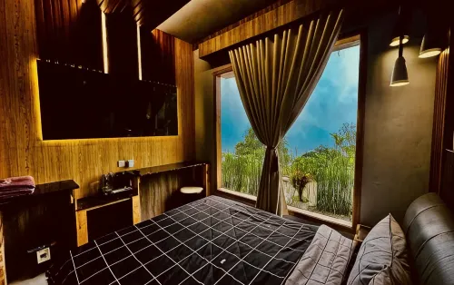Saputra View Bromo Guest House - parking