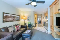 Riverside Condo, Walk Everywhere Viking Lodge 212 Condo - 무료 와이파이
