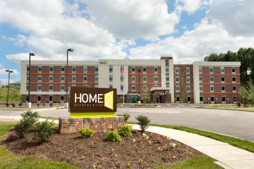 Home2 Suites by Hilton Cleveland Beachwood - parking