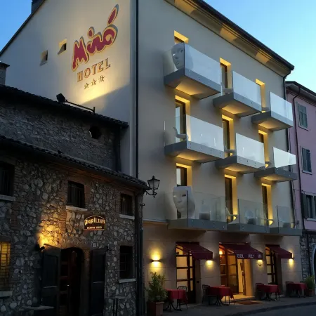 Hotel Miro' Hotels in Garda Town