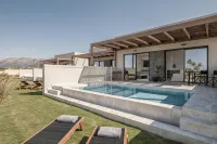 Aku Suites with Private Pools - Badekar