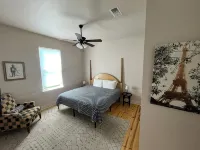 NEW!  FISHING, HUNTING COTTAGE 4 Bedrooms, 2 King beds, 4 Queen Beds, Sleeps 12 - 3-Star