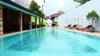 Meotel Purwokerto by Dafam - Kolam Renang