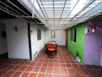 Hostel Urban City Medellin - Guest houses
