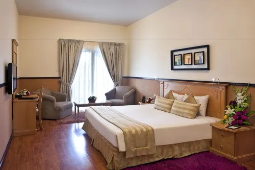 Landmark Plaza Hotel - 3-Star