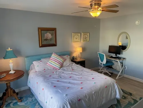 Spacious 4-bedroom condo steps from The Starboard in Dewey Beach - 4-Star