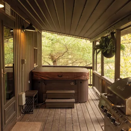 Secluded Hot Tub Cabin in the Heart of Southeast Ohio