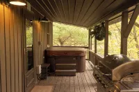 Secluded Hot Tub Cabin in the Heart of Southeast Ohio - Hytter