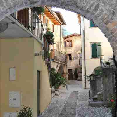 Romantic Last-Minute Cottage from July 11 to 18 Near the Beach, with Garage and TV. Hotel Exterior