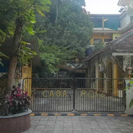 Casa Roiz Guest House