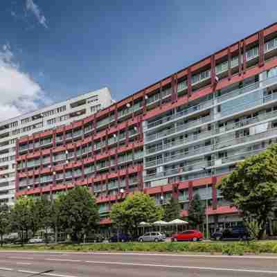 Urban Escape, Top Location & Private Parking Hotel Exterior