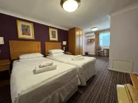 The Chatsworth Hotel
