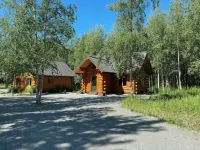 Beautiful Comfy Alaskan Log Home 2