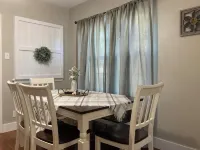 The Parson's Cottage - Charming, Cozy, Adorable! - 3-Star