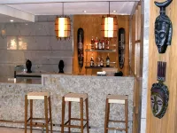 Magna Praia Hotel - Baarit