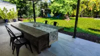 LOVELY HOUSE IN THE HEART OF HALLANDALE BEACH - Beach