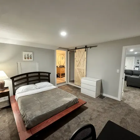 Madison’s Place UNIT B