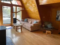 Doe Cabin Cozy Retreat Among the Pines - Wifi
