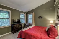 Enjoy Nature in Blowing Rock Neighborhood with Easy Access to Parkway! - Homestays