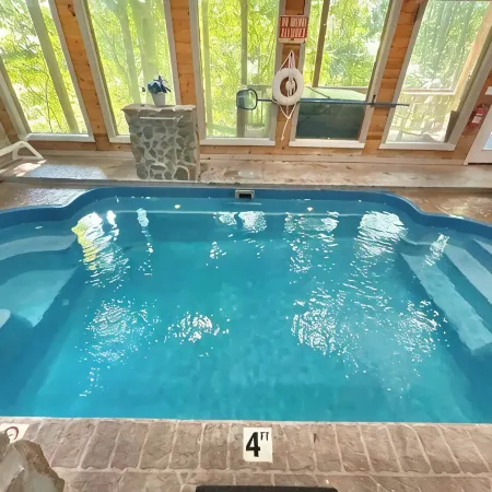 Unique Peaceful- Romantic, Private Pool, Fireplace, AC-Wifi, Delightful Smokies!