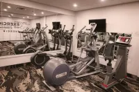 Travelodge by Wyndham Hotel & Convention Centre Quebec City - Gym