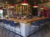 Comfort Suites Hotels near نهر ديم