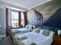 Vikings Accommodation Hotels near Clifton