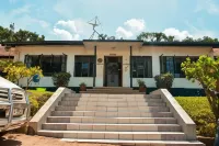 Makerere University Guest House - Pensions