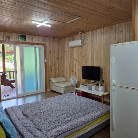 Goesan Joryeong Pension