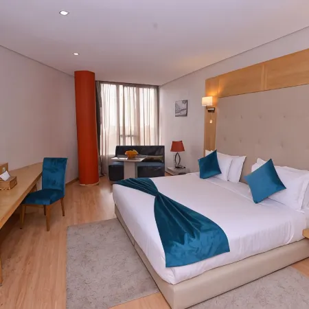 Le 135 Appart Hotel Отели рядом с достопримечательностью «Вилла искусств»