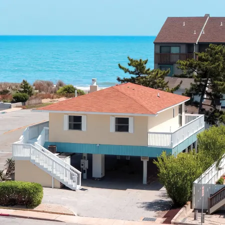 Coastal Palms Inn and Suites