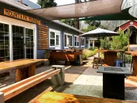 Westfir Lodge & Mountain Market