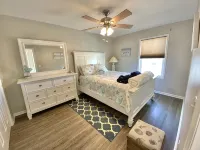 Oceanfront&Pool,Huge Shaded Deck 9+Family Seating&Swing,Linens,Beachchairs, Toys - Swimmingpools