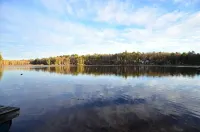 Private Beach Lake House! Kayaks, Sunset, Firepit - 4-stjärniga