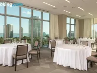 Novotel Miami Brickell Hotels near Lummus Park