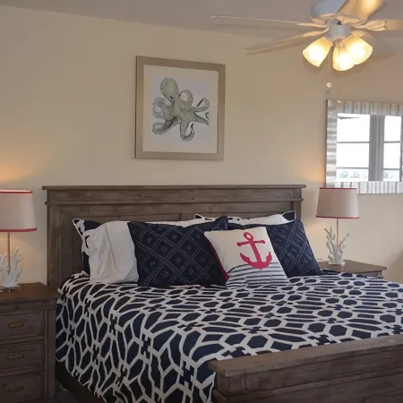 Ocean views, hot tub & pool, walk to beach, restaurants, and more!
