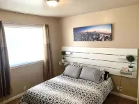 Walkout Basement Apt w/ Waterslide, Hot Tub & More - Homestays