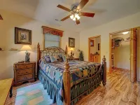 Bear Valley Retreat | Cozy and Private Cabin near Lake Chatuge | Dog Friendly Hotels in Towns County