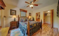 Bear Valley Retreat | Cozy and Private Cabin near Lake Chatuge | Dog Friendly