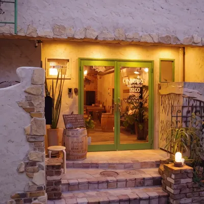 Cinnamon Guesthouse Dogo Các khách sạn gần Đền Yu