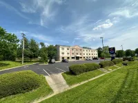 Comfort Inn Bordentown Near NJ Turnpike - Parking