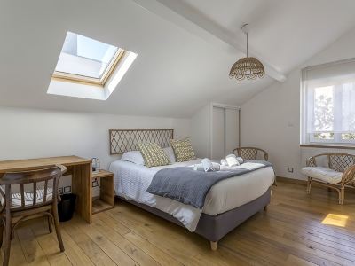 House with terrace 10Chb 10min heart of Lyon