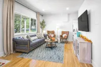 New Remodel · Main Floor Master · Soaking Tub · Stocked Kitchen · Private Yard - Wi-Fi