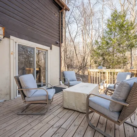 Secluded Pet-Friendly High-Tech Log Cabin in the Woods