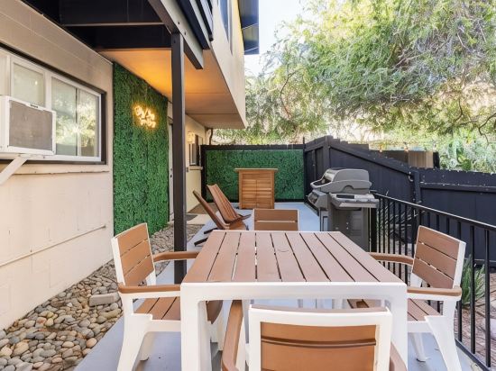 2-bedroom apartment just 10 minutes to University of San Diego