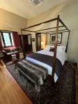 Guest House on Historic Estate in Upstate New York