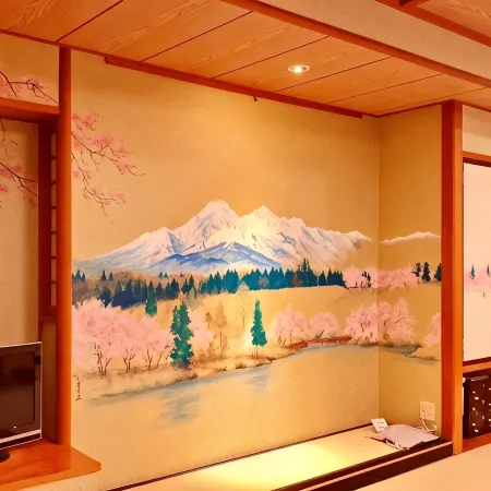 Hotel Hoho "A Hotel Overlooking the Echigo Plain and the Yahiko Mountain range"