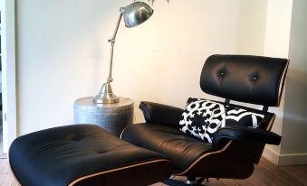 Daylesford Lake Villa 1 ...lake frontage and pet friendly